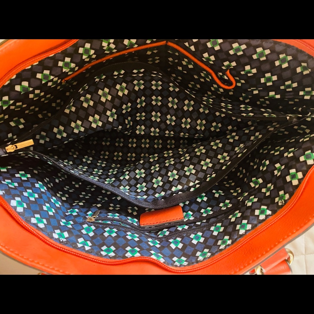 Beautiful like new purse! - Picture 8 of 13